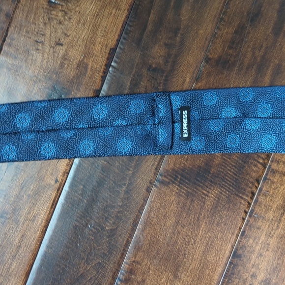 Men's tie - Picture 2 of 2